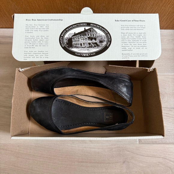 FRYE • Carson Ballet Flats - Black Leather Size 7.5 - Picture 2 of 16